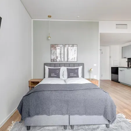 Hotel apartamentowy Limehome Muellerstrasse - Digital Access Berlin