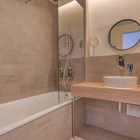 Hotel apartamentowy Limehome Muellerstrasse - Digital Access 4*